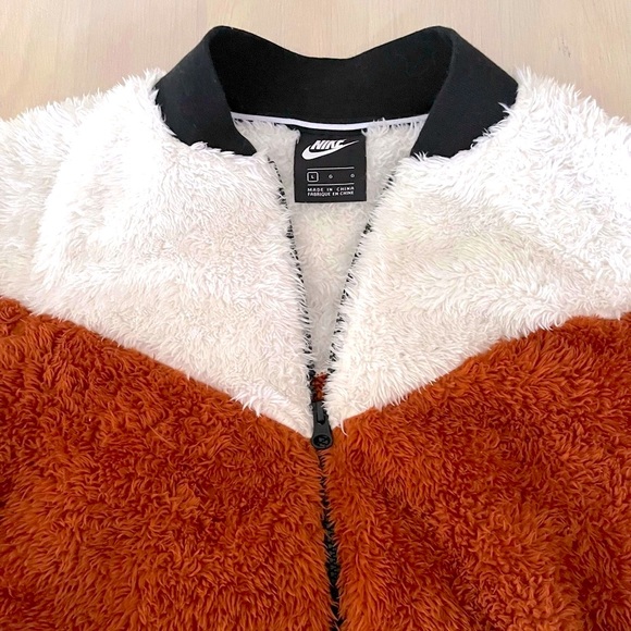 Nike Wolf bomber zip-up jacket - Picture 4 of 7